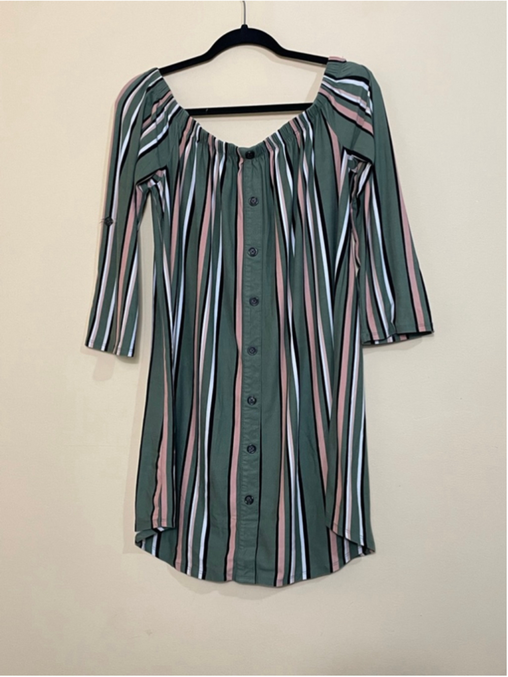 Woman’s Size Large No Comment Striped Off The Shoulder Dress!
